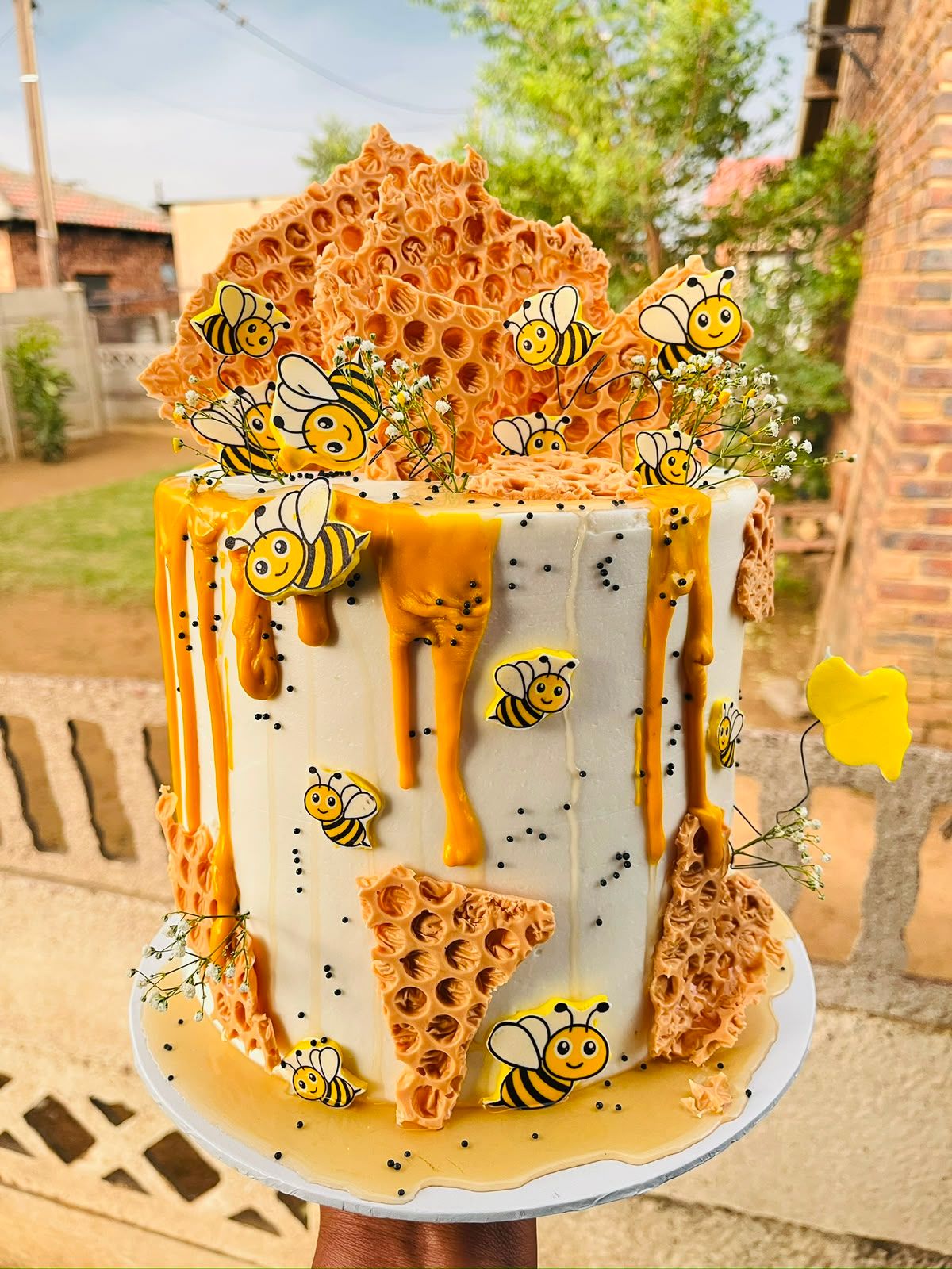 Honeycomb Bee Cake by Baked by Buhlebenkosi