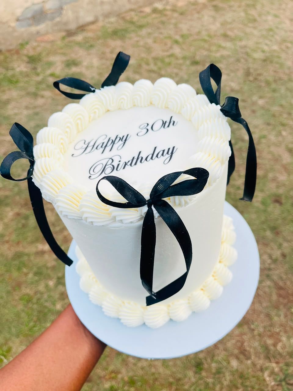 Classic 30th Bow Mini Cake by Baked by Buhlebenkosi