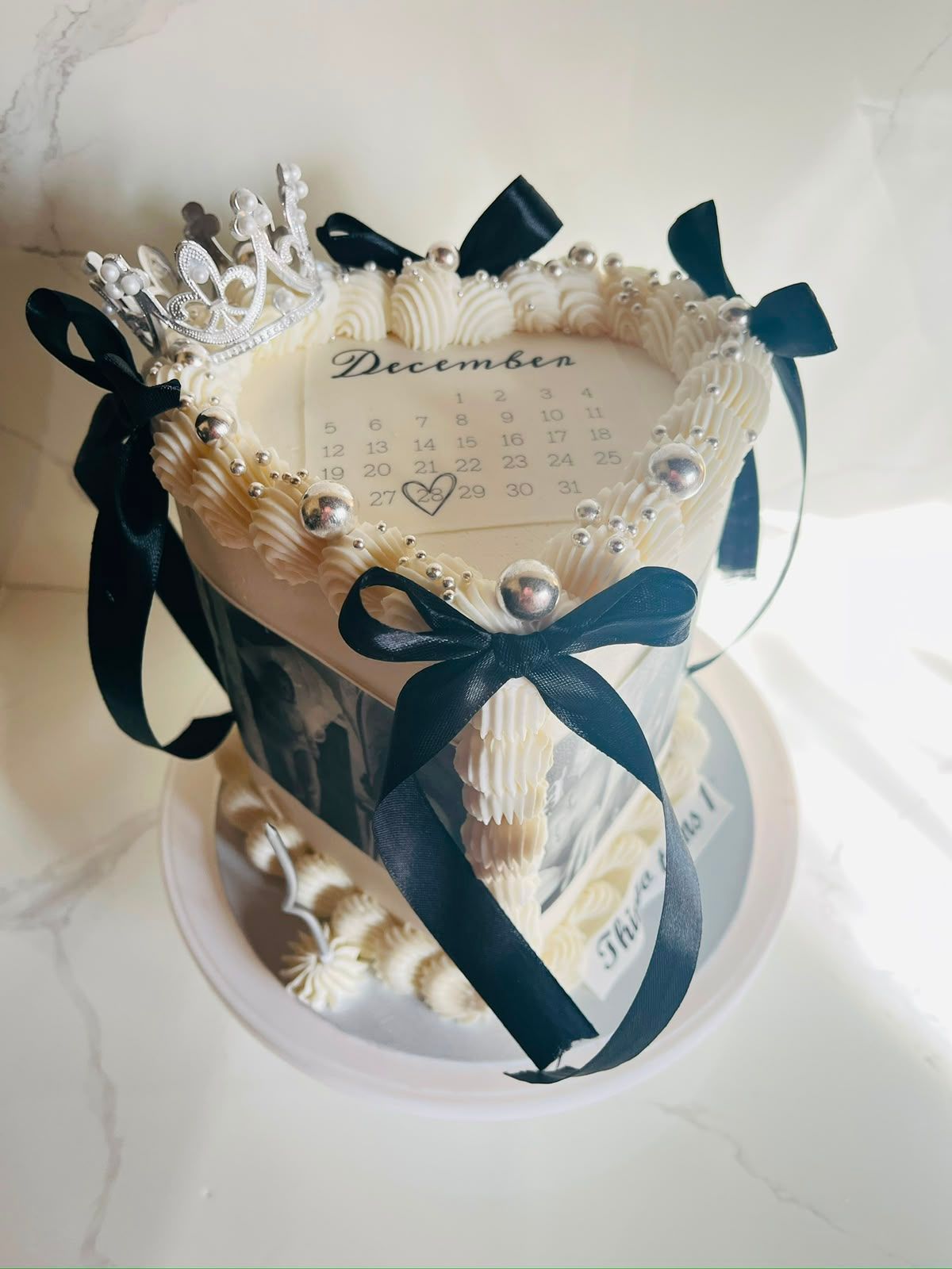 December Calendar Mini Cake by Baked by Buhlebenkosi